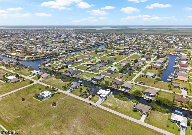 46th image of 506 Nw 32nd Pl, Cape Coral, FL 33993 | MLS# 226025194