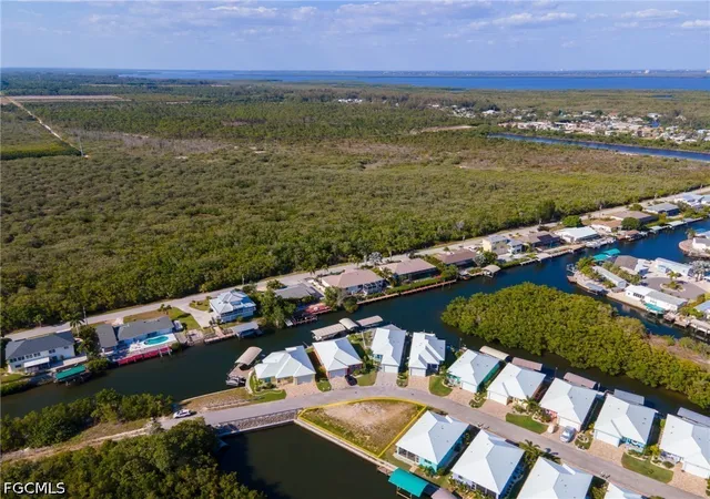 4th image of 3155 Trawler Ln, Saint James City, FL 33956 | MLS# 2026029553