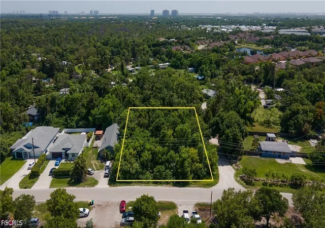4th image of 20190 Trailside Dr, Estero, FL 33928 | MLS# 2026029617