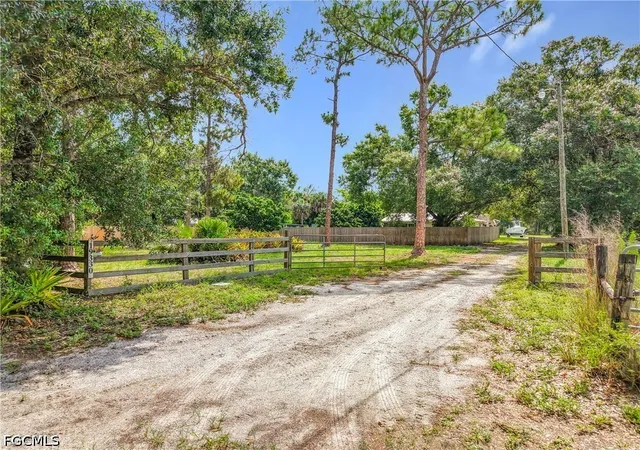Photo 50 of Single family home for sale at 19330 Meredith Rd, North Fort Myers, FL 33917 | MLS# 2026029634 | Listing updated on 2026-07-27
