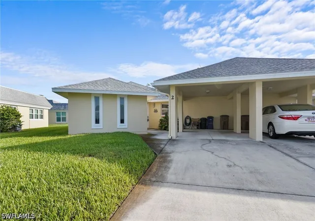4th image of 2 E Greens Cir, Lehigh Acres, FL 33936 | MLS# 226025601