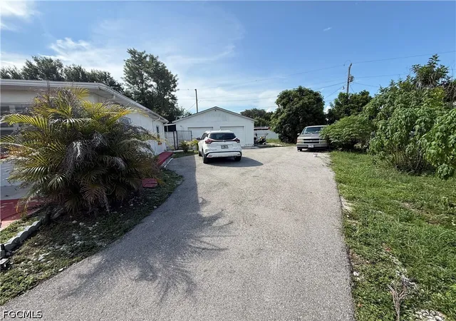 3rd image of 35 Andora St, Lehigh Acres, FL 33936 | MLS# 2026029692