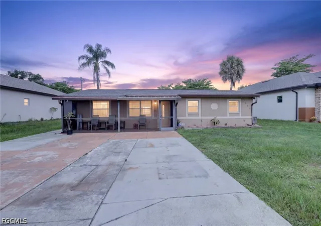 Photo 1 of Single family home for sale at 2238 Towles St, Fort Myers, FL 33916 | MLS# 2026029693 | Listing updated on 2026-08-02