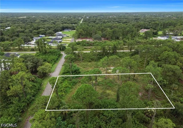 2nd image of 2005 Columbus Ave, Alva, FL 33920 | MLS# 2026029709