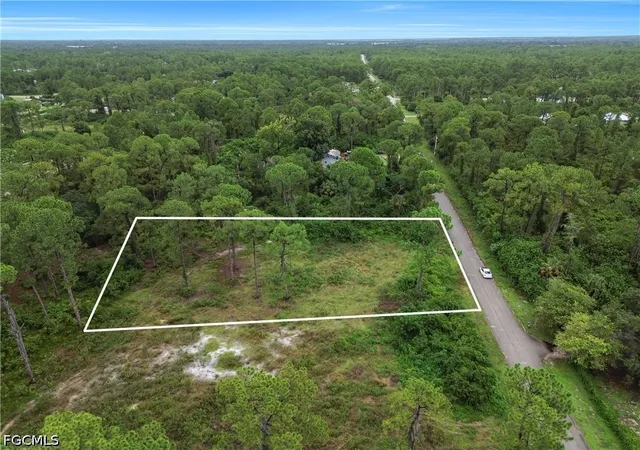 5th image of 2005 Columbus Ave, Alva, FL 33920 | MLS# 2026029709