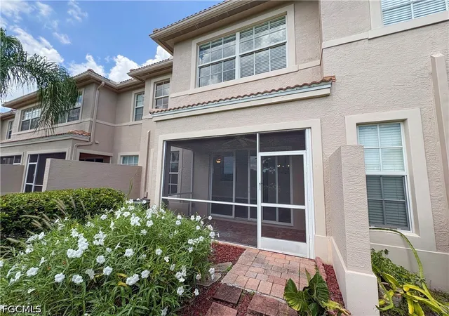 Photo 2 of Townhouse for sale at 4092 Cherrybrook Loop, Fort Myers, FL 33966 | MLS# 2026029734 | Listing updated on 2026-10-07