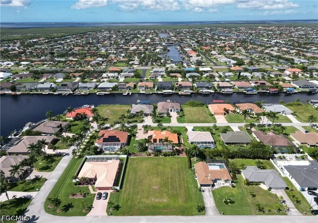 2nd image of 5304 Sw 19th Pl, Cape Coral, FL 33914 | MLS# 2026029742