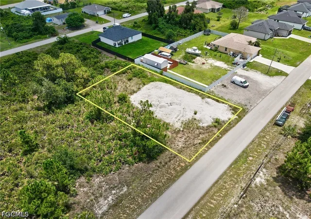 Photo 2 of Sale Pending at 2612 25th Street SW, Lehigh Acres, FL 33976 | MLS# 2026029777 | Listing updated on 2026-08-31