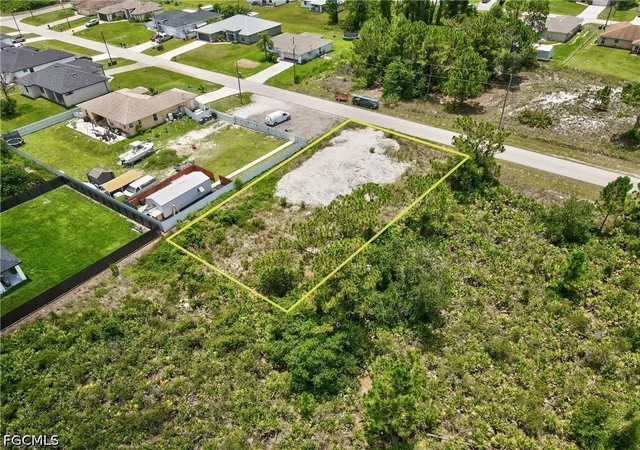 Photo 3 of Sale Pending at 2612 25th Street SW, Lehigh Acres, FL 33976 | MLS# 2026029777 | Listing updated on 2026-08-31