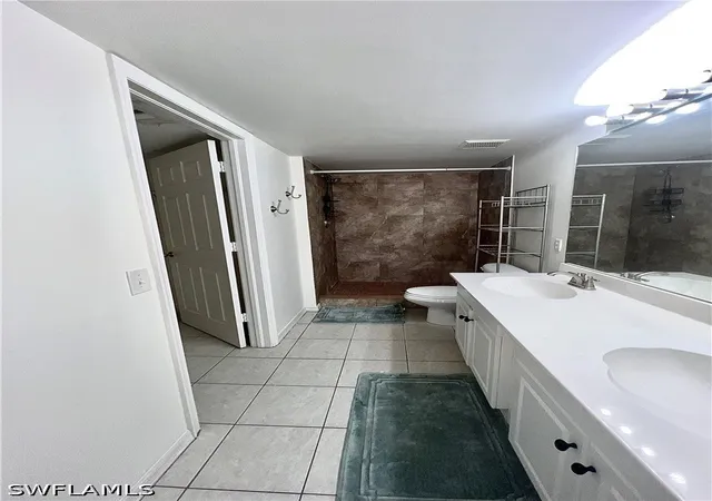 Listing Photo 4 - Condo for sale in building located at 26728 Little John Ct, Bonita Springs, FL 34135 - Unit #6