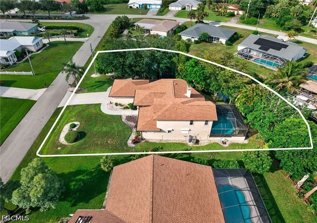 4th image of 6090 Anchorline Ct, North Fort Myers, FL 33917 | MLS# 2026029793