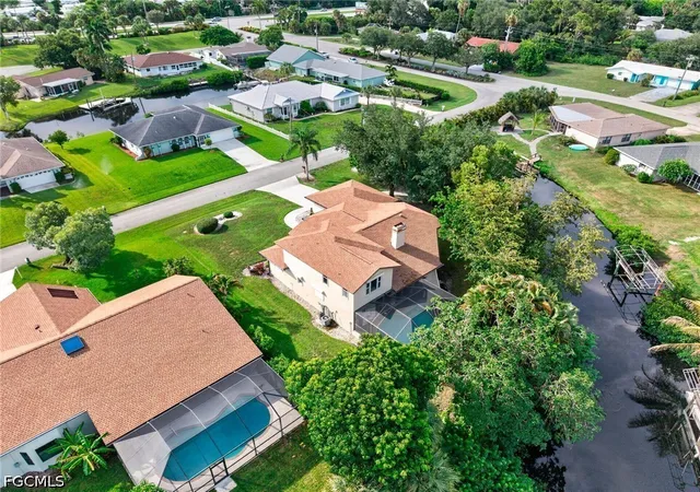 5th image of 6090 Anchorline Ct, North Fort Myers, FL 33917 | MLS# 2026029793