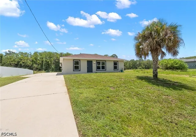Photo 1 of Single family home for sale at 8008 Spice Ct, Labelle, FL 33935 | MLS# 2026029807 | Listing updated on 2026-07-12