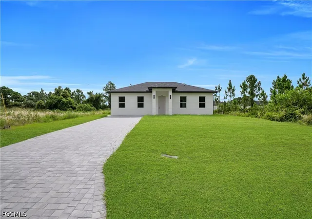 Photo 3 of Single family home for sale at 707 Randall Ave E, Lehigh Acres, FL 33974 | MLS# 2026029841 | Listing updated on 2026-07-18