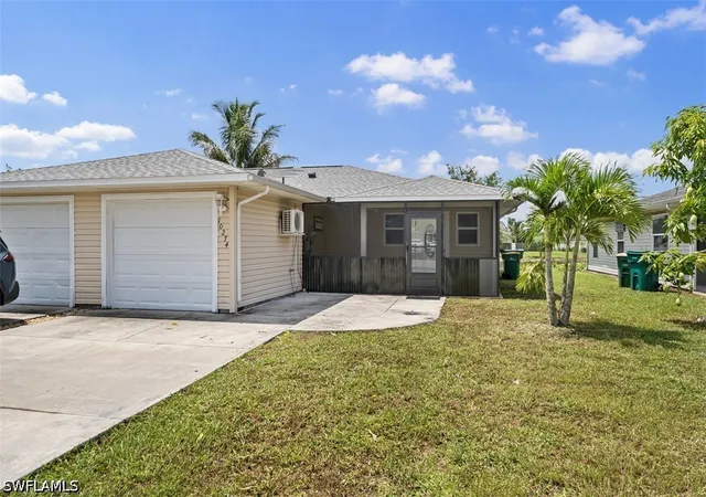 1st image of 10274 Kingdom Ct, Naples, FL 34114 | MLS# 226023889