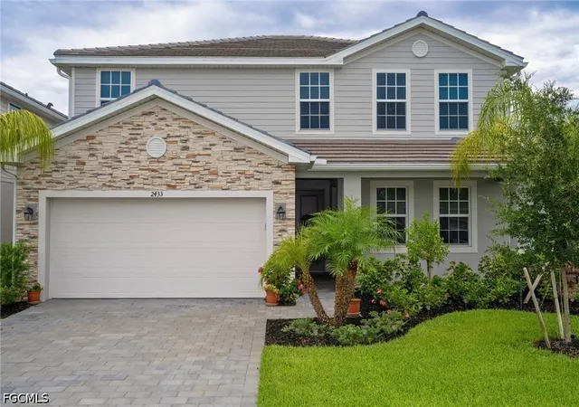 Photo 1 of Single family home for sale at 2433 Avocado Ln, Naples, FL 34120 | MLS# 2026029866 | Listing updated on 2026-07-13