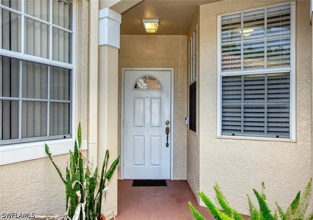 2nd image of 8365 Excalibur Cir, Naples, FL 34108