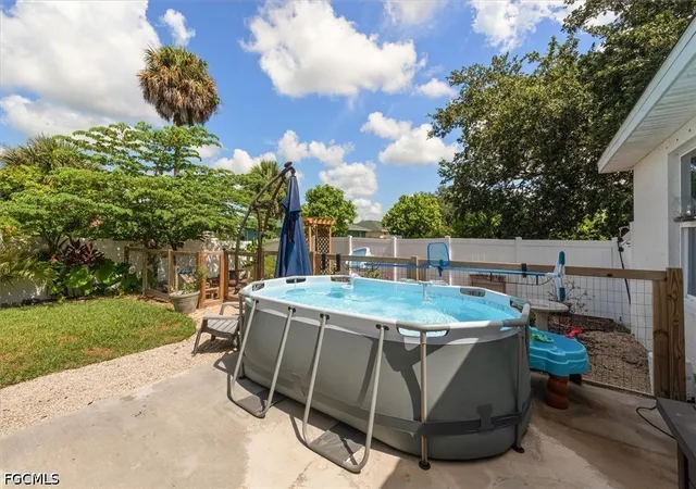 28th image of 4008 Ne 22nd Place, Cape Coral, FL 33909 | MLS# 2026029876