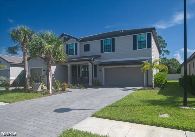 Photo 2 of Sale Pending at 10638 Timber Crk Dr, Fort Myers, FL 33913 | MLS# 2026029892 | Listing updated on 2026-07-22