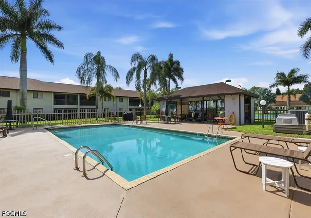 Listing Photo 5 - Condo for sale in building located at 10 Beth Stacey Blvd, Lehigh Acres, FL 33936 - Unit #206