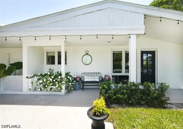 Photo 3 of Single family home for sale at 1216 10th Street N, Naples, FL 34102 | MLS# 226025719 | Listing updated on 2026-07-13