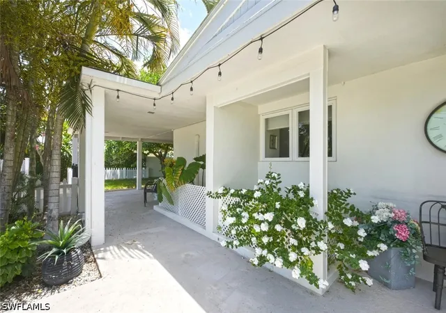Photo 3 of Single family home for sale at 1216 10th Street N, Naples, FL 34102 | MLS# 226025719 | Listing updated on 2026-07-13