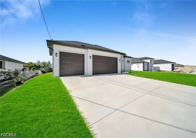 Photo 2 of Single family home for sale at 318 Nw 9th Street, Cape Coral, FL 33993 | MLS# 2026029955 | Listing updated on 2026-08-31