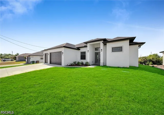 Photo 3 of Single family home for sale at 318 NW 9th Street, Cape Coral, FL 33993 | MLS# 2026029955 | Listing updated on 2026-08-31