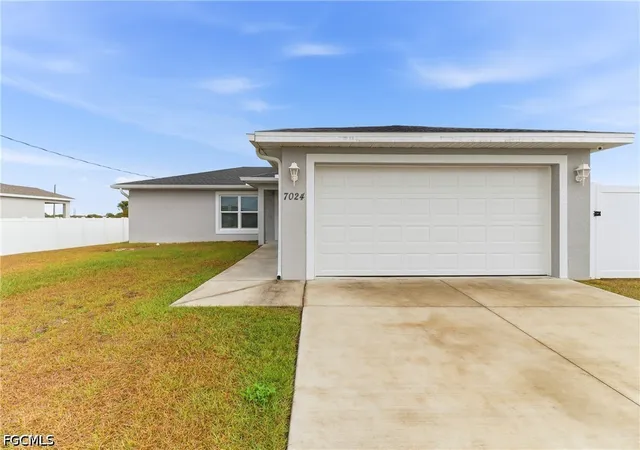 Photo 3 of Single family home for sale at 7024 Hero Cir, Labelle, FL 33935 | MLS# 2026030000 | Listing updated on 2026-07-13