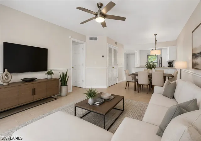 Listing Photo 4 - Condo for sale in building located at 1385 Mainsail Dr, Naples, FL 34114 - Unit #1802