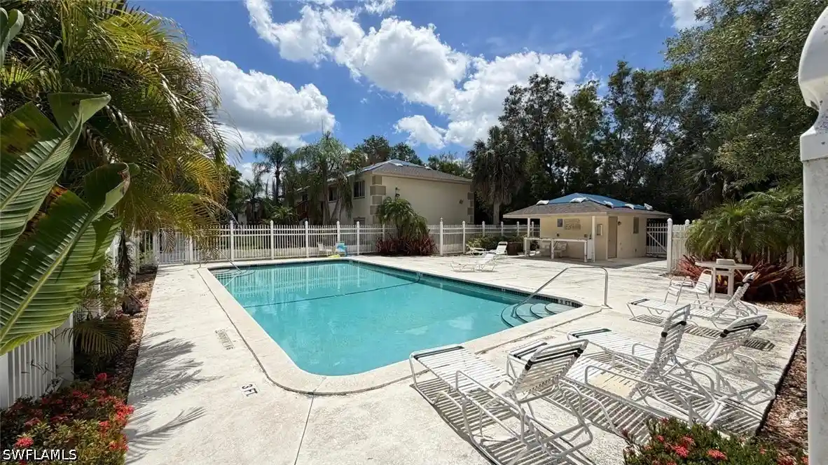 Listing Photo 26 - Condo for sale in 5410 16Th Pl Sw located at 5410 16Th Pl Sw, Naples, FL 34116 - Unit #B-1