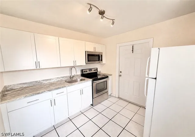 5th image of 2485 Bayside St, Naples, FL 34112 | MLS# 226024963