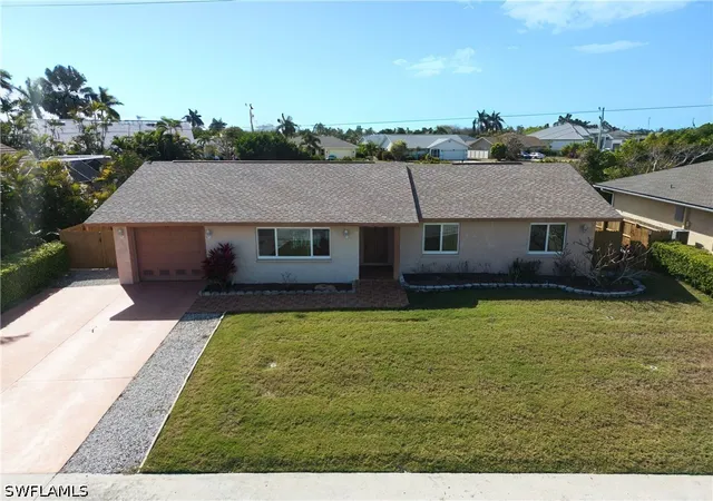 4th image of 188 Gulfstream St, Marco Island, FL 34145 | MLS# 226026035