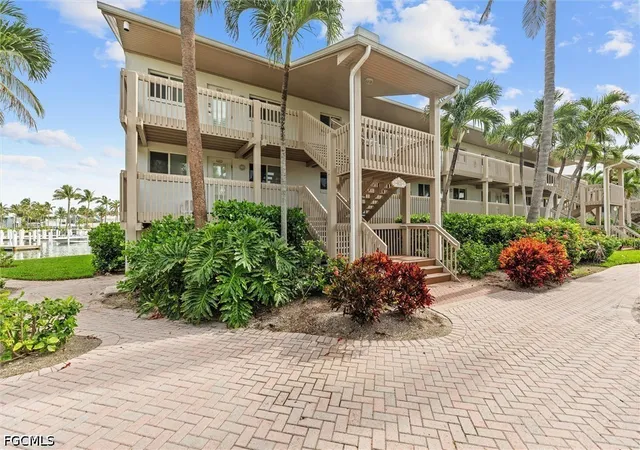3rd image of 802 Marina Villas, Captiva, FL 33924