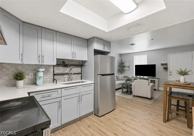 Listing Photo 3 - Condo for sale in building located at 2184 Lakeville Dr, North Fort Myers, FL 33917