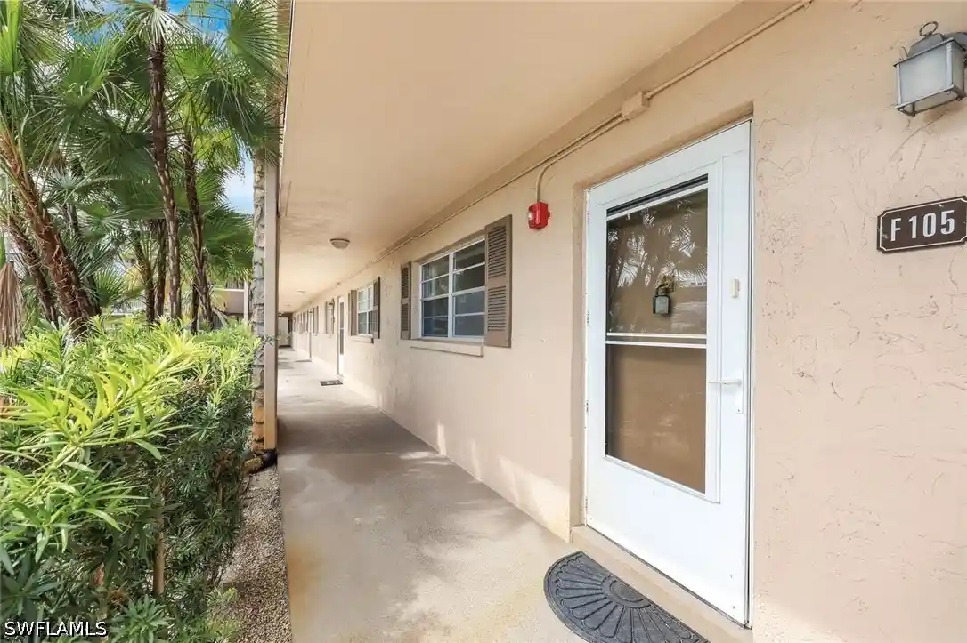 Listing Photo 17 - Condo for sale in 5419 Rattlesnake Hamm Rd located at 5419 Rattlesnake Hamm Rd, Naples, FL 34113 - Unit #105F