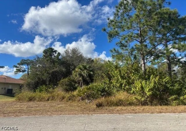 Photo 1 of Land for sale at 611 Highland Ave, Lehigh Acres, FL 33972 | MLS# 2026030241 | Listing updated on 2026-07-15