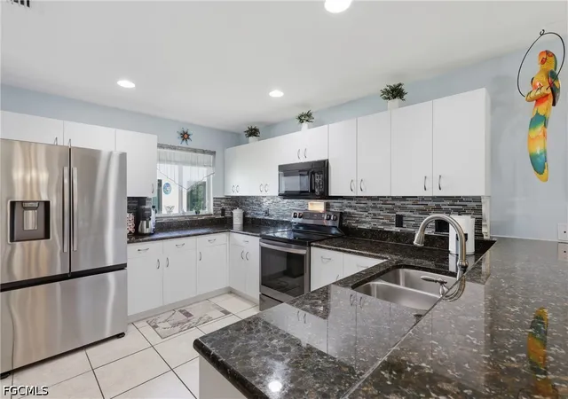 5th image of 522 Se 4Th St, Cape Coral, FL 33990 | MLS# 2026030259