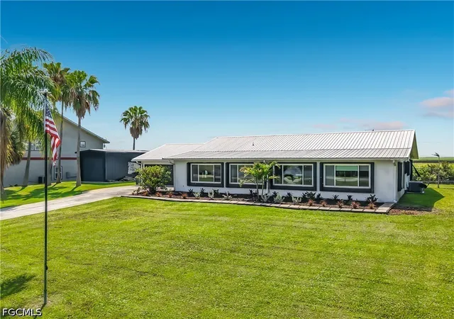 2nd image of 2795 River Rd, Moore Haven, FL 33471 | MLS# 2026030339