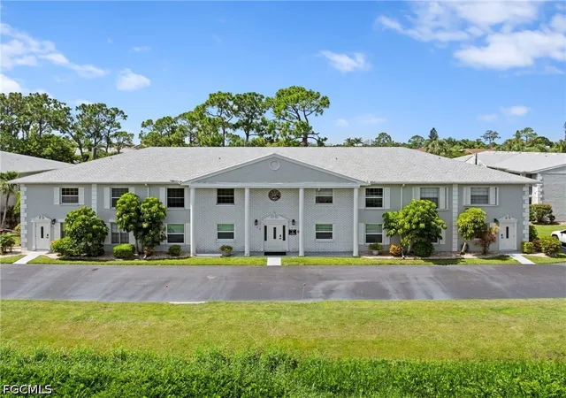 2nd image of 7104 Nantucket Cir, North Fort Myers, FL 33917