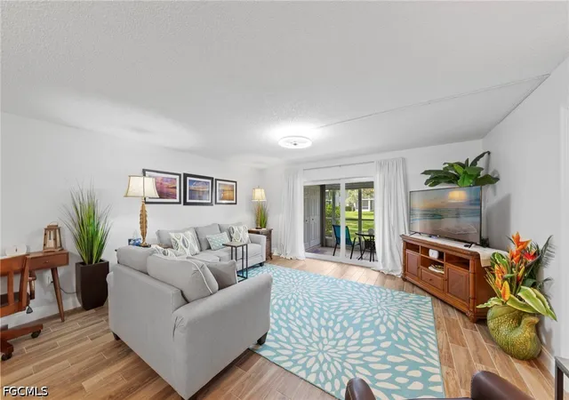 3rd image of 7104 Nantucket Cir, NORTH FORT MYERS, FL 33917