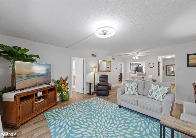 5th image of 7104 Nantucket Cir, NORTH FORT MYERS, FL 33917