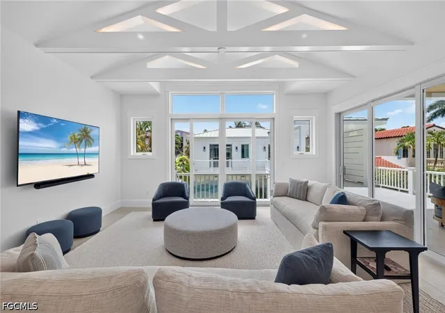 Photo 4 of Single family home for sale at 11516 Andy Rosse Ln, Captiva, FL 33924 | MLS# 2026030368 | Listing updated on 2026-08-04