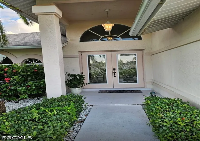 Photo 2 of Single family home for sale at 318 Sw 28th Street, Cape Coral, FL 33914 | MLS# 2026030406 | Listing updated on 2026-08-02