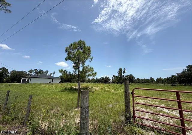 3rd image of 7932 3Rd Ter, La Belle, FL 33935 | MLS# 2026030408