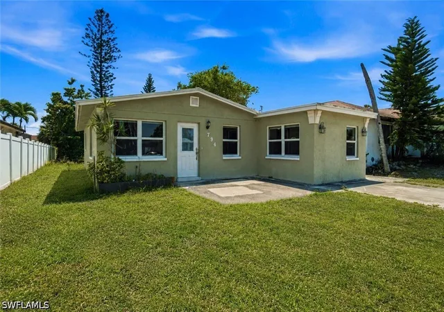 Photo 1 of Single family home for sale at 794 107th Avenue N, Naples, FL 34108 | MLS# 226015624 | Listing updated on 2026-07-16