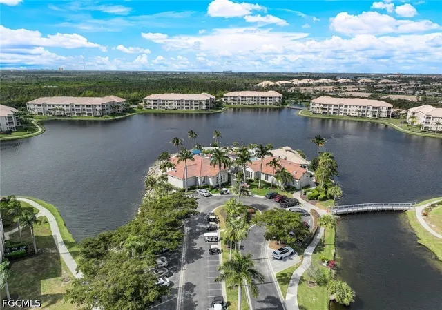 3rd image of 17120 Bridgestone Ct, Fort Myers, FL 33908