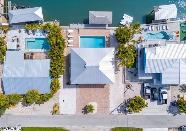 5th image of 3 Pepita St, Fort Myers Beach, FL 33931 | MLS# 226026322