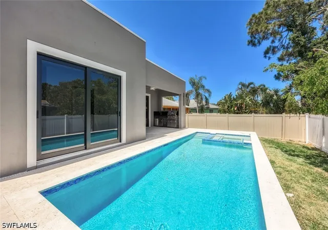 Photo 1 of Single family home for sale at 1297 Trail Ter Dr, Naples, FL 34103 | MLS# 226026377 | Listing updated on 2026-07-16