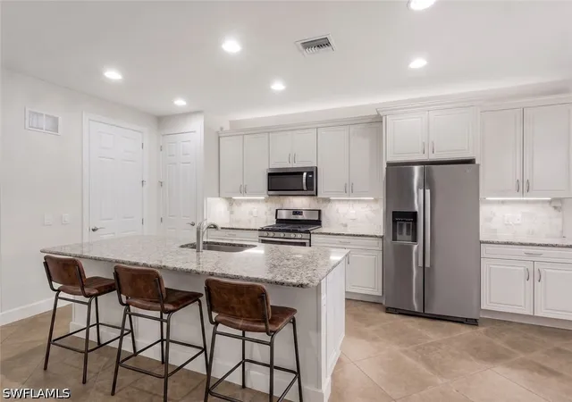 Photo 4 of Single family home for sale at 16367 Halberry Ln, Naples, FL 34110 | MLS# 226026386 | Listing updated on 2026-07-21
